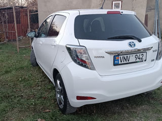 Toyota Yaris foto 3