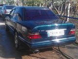 Mercedes Series (W124) foto 2