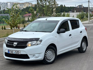 Dacia Logan foto 2