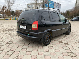 Opel Zafira foto 5