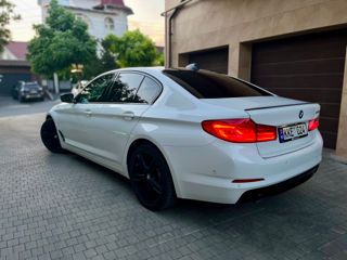 BMW 5 Series foto 7