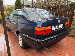 Volkswagen Vento foto 5