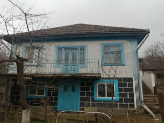 casă de locuit în satul Drăsliceni, 23 km depărtare de la Chișinău, în centrul satului foto 2