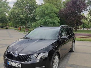 Skoda Octavia foto 2