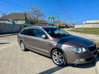 Skoda Superb foto 1