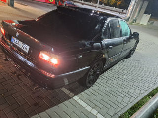 BMW 7 Series foto 4