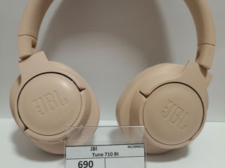 Casti JBL 710