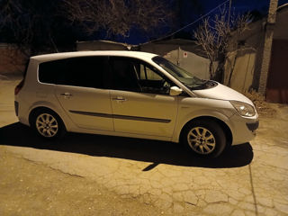 Renault Grand Scenic foto 10