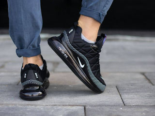 Nike Air Max 720 Poze reale