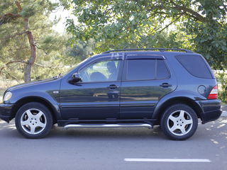 Mercedes ML Class foto 3