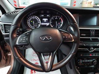 Infiniti QX30 foto 10