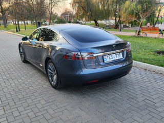 Tesla Model S foto 4