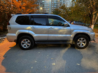 Toyota Land Cruiser Prado foto 4