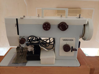 Швейная машинка "Чайка 143А"