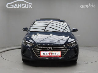 Hyundai Elantra foto 8