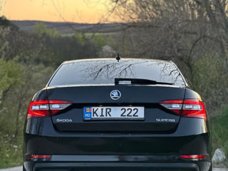 Skoda Superb foto 4