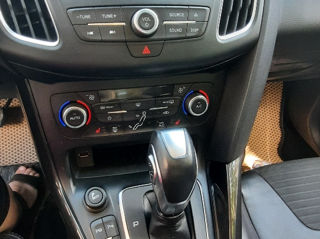 Ford Focus фото 8