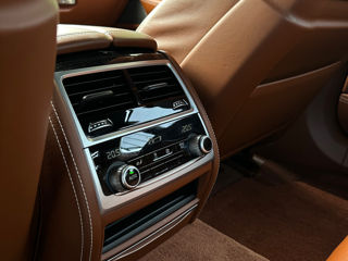 BMW 7 Series foto 8