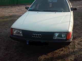 Audi 100 foto 1