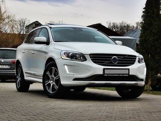 Volvo XC60 foto 1