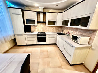 Apartament cu 2 camere, 65 m², Botanica, Chișinău