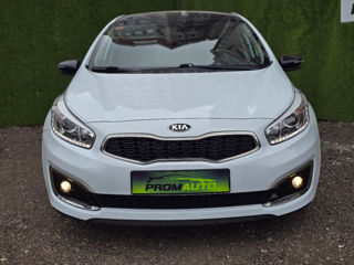 KIA Ceed foto 2