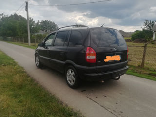 Opel zafira a 2 dizeli foto 8