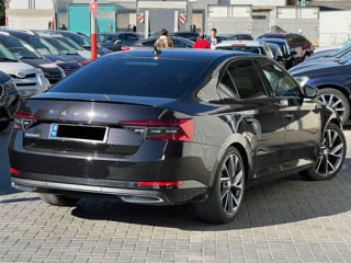 Skoda Superb foto 3