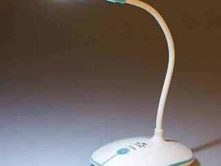 Настольная  Led лампа на аккумуляторе foto 1