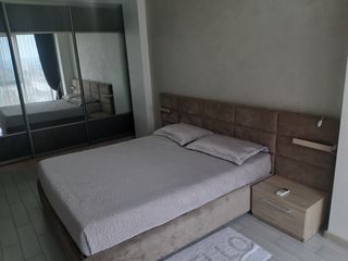 Chirie! Apartament cu 2 camere, euroreparație, Centru, Lev Tolstoi, Sky House! foto 5