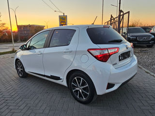 Toyota Yaris foto 4