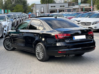 Volkswagen Jetta foto 5