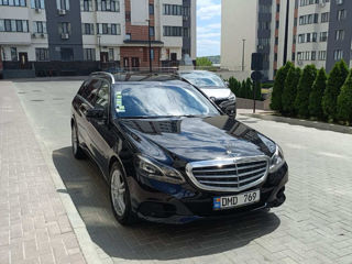 Mercedes E-Class foto 2