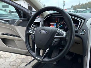 Ford Fusion foto 11