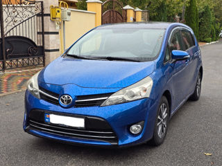 Toyota Verso foto 1