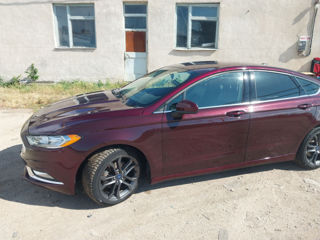 Ford Fusion foto 2