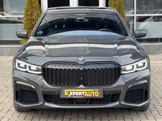 BMW 7 Series foto 2