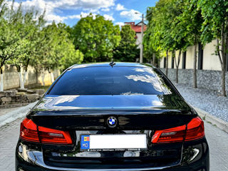 BMW 5 Series foto 3