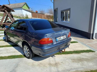 Toyota Avensis foto 7