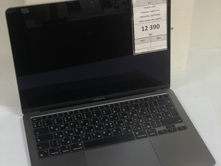 Apple Macbook Air A2337  12390 lei.