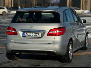 Mercedes B-Class foto 5