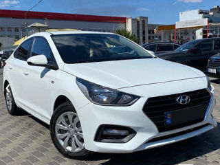 Hyundai Accent foto 1