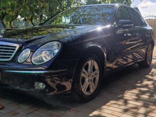 Mercedes E-Class foto 3