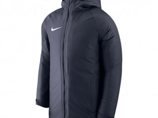 Scurta originala Nike marimea M, L foto 2