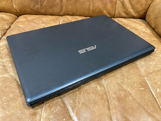 Asus X55 foto 2