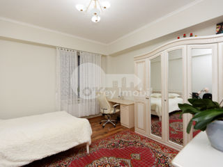 Apartament cu 3 camere, 129 m², Centru, Chișinău foto 5