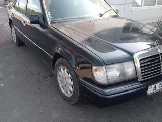 Mercedes Series (W124) foto 5