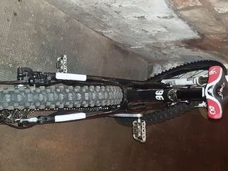 Merida 96 - bicicleta de munte din carbon profesionala pe dubla suspensie foto 6