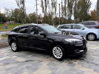 Renault Megane foto 2