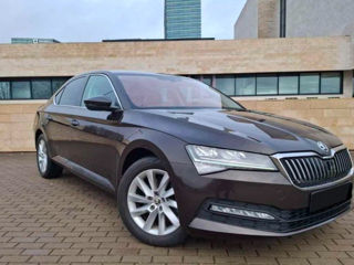 Skoda Superb foto 3